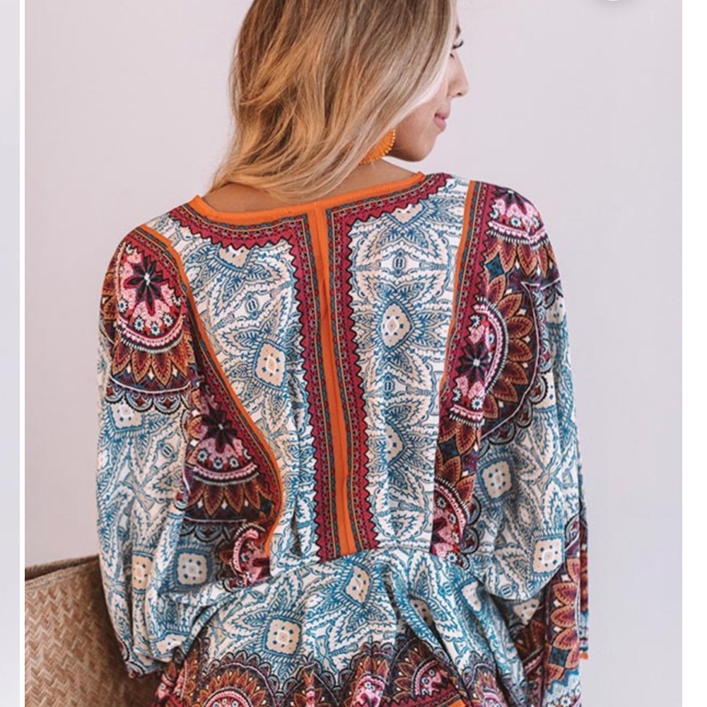 Flying Tomato Colorful Retro 3/4 Sleeve Peplum V-neck Top - Picture 4 of 12